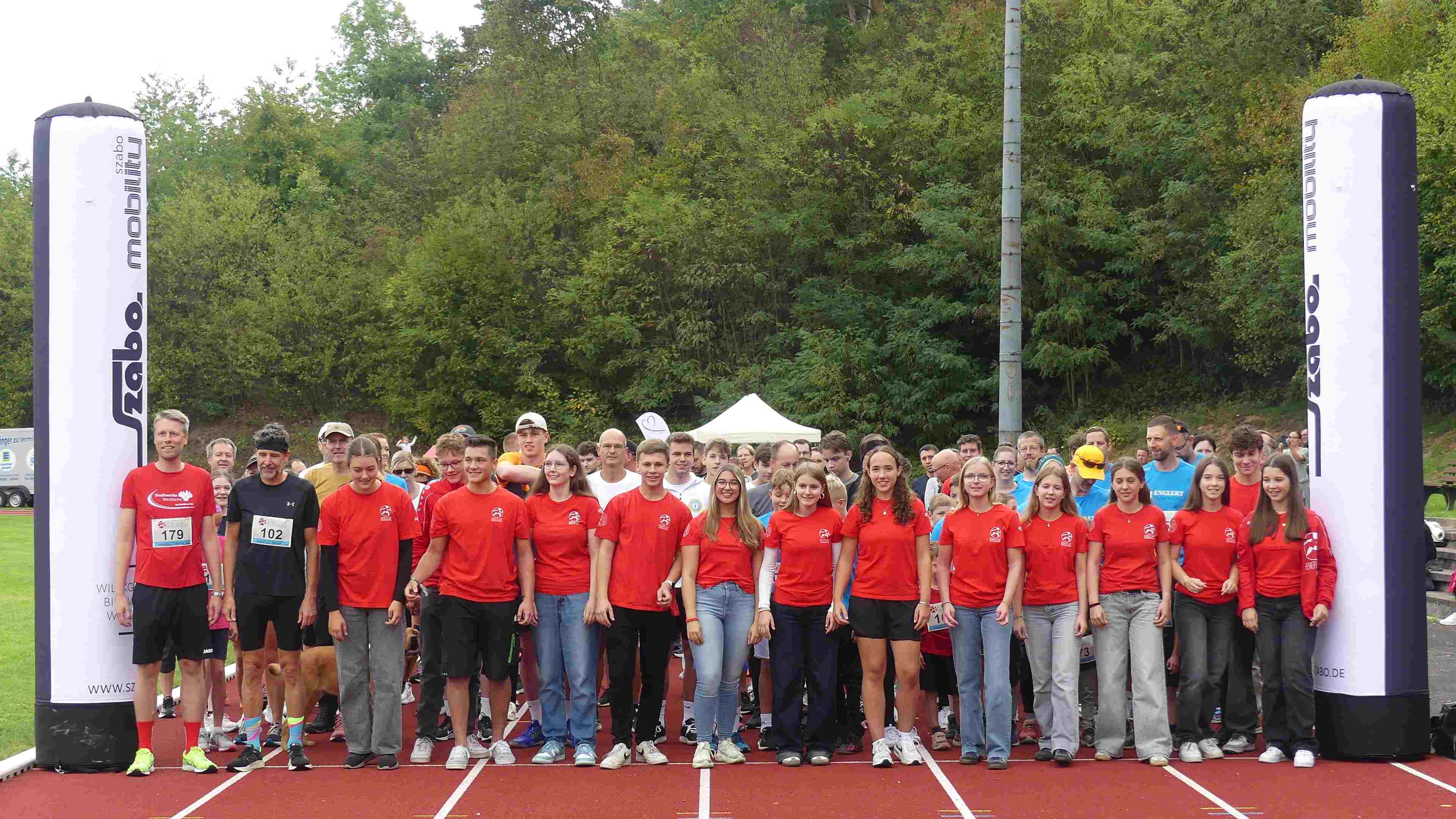 Bild vom 15. Benefizlauf im Jahr 2025. Dies ist das 79. Bild.